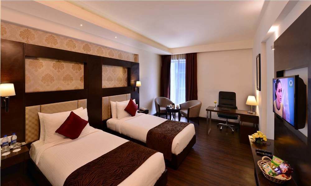 Jagrati Ananta Express Hotel Джайпур Екстериор снимка